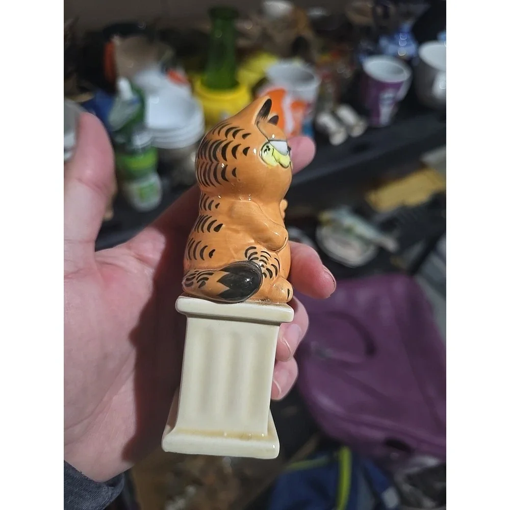 Enesco 1981 Garfield Figure Quotes Life Is Like A Hot Bath~‎ 5.5